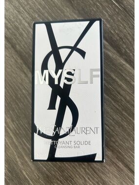 Yves saint Laurent Cleansing Bar. New